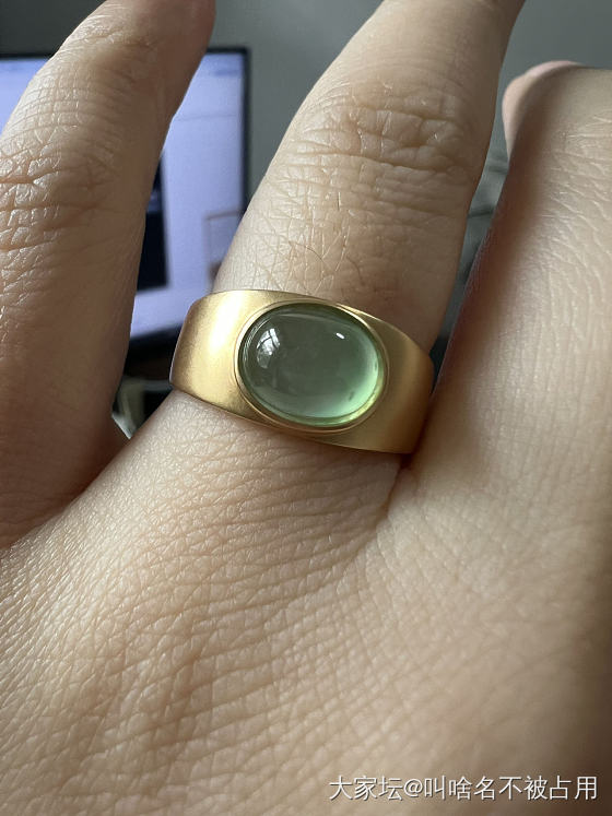 多年以前的一个戒指，有点像顶针🤭_戒指翡翠