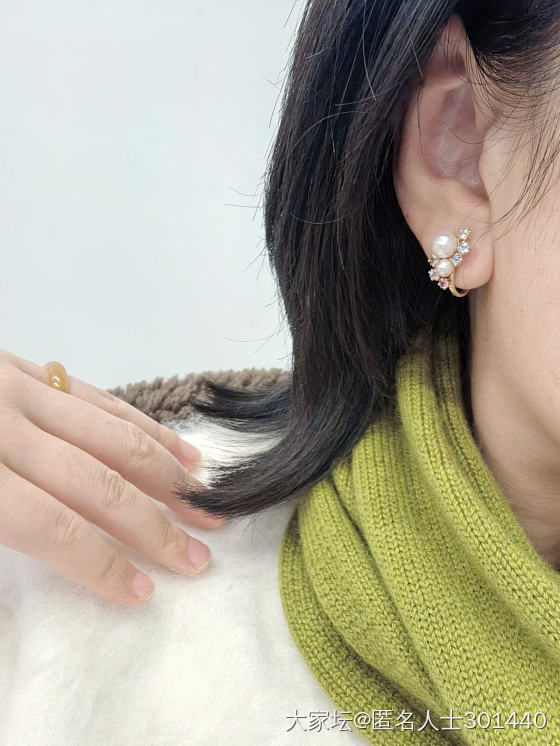 Jeunet彩色蓝宝石珍珠耳钉_首饰