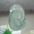 大家帮忙估下价，这如意值多少钱？