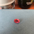 一颗红尖晶，镶嵌什么款式好？