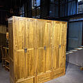 定制的金丝楠木衣柜