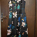 给大家看看这富婆出的丑衣服丑鞋