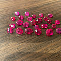 红宝石月7月属于红宝石，红宝石是我的最爱。纯show贴。