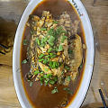 晚饭：笋衣腊肉干锅，鲜鳜鱼