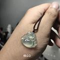 好久没买翡翠了，当我决定买翡翠时，看到一个贴子，勾起我的回忆