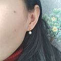买了对耳钉～