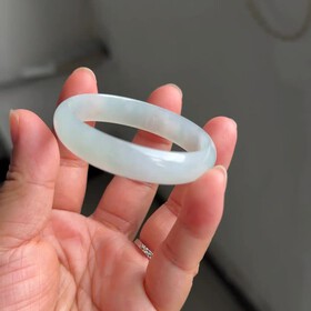 翡翠翡翠，努力出闲置