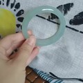 给你们看看一只镯子的色差有多大