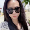 坛友天天晒，心痒痒，也想团克拉钻戒💍，一克拉大小可以吗？镶嵌做原黄还是白呢？