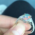 又一个2克拉多的澳大利亚黑欧泊戒指