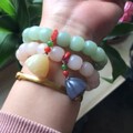 藕粉手串配烟紫莲蓬，且末蓝配奶油黄莲蓬