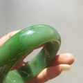 收一只碧玉手镯
