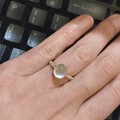 今天同事说:这戒指不好看，看着和假的一样😆你不说谁知道是翡翠😂