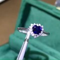 0.6ct天然蓝宝石戒指，
标准的心形切割
