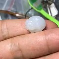 吼吼吼[鼓掌][鼓掌]师傅刚做出来的籽料小猪白度细度油性达到非常好的籽料小猪