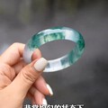 七位数三面蓝花手镯,好有特色,大家觉得飘花灵动么?