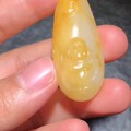 新疆和田玉籽料佛，天然黄沁色，玉脂细腻油性足，工艺精细，完美小精品。
