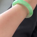 纠结啊，圈口小了，取一次戴一次好痛苦，出闲置又不好出，就算出了同样价格也买不...