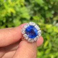 6.55克拉无烧皇家蓝戒指,产地斯里兰卡,晶体干净,火彩好!配8颗单颗20分...