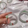姐妹们帮帮忙，看下这个镯子能买么