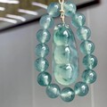 珠光宝气家在某音上展示的这套冰飘蓝花扣和豆，好美了